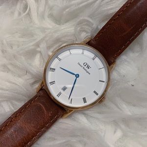 Brown Leather DW watch